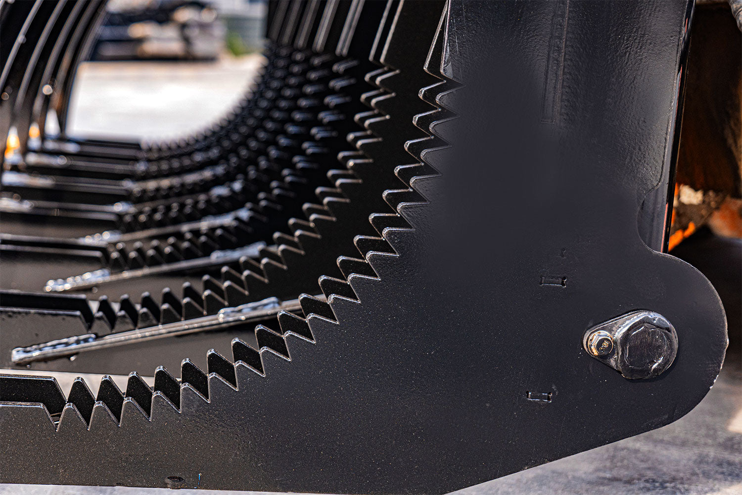 72' Skid Steer Grapple Attachment, 45' Claw Opening