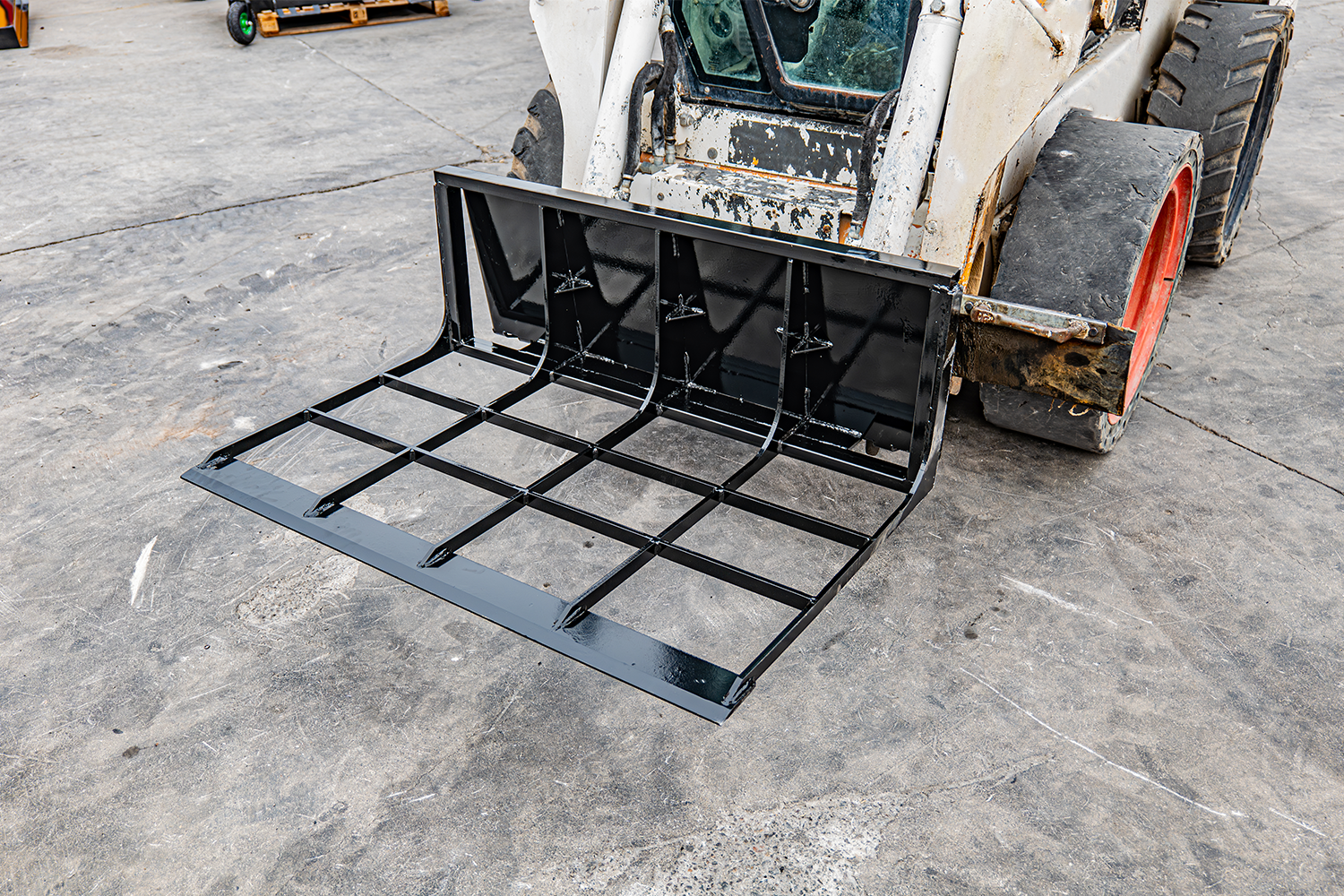 47.24 ' Skid Steer Loader Land Leveler Attachment