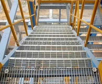 Outdoor Vertical Cage Ladders Steel Fiberglass FRP Material Angled Steel Cat Cage Step Ladder for Fire Escape Access