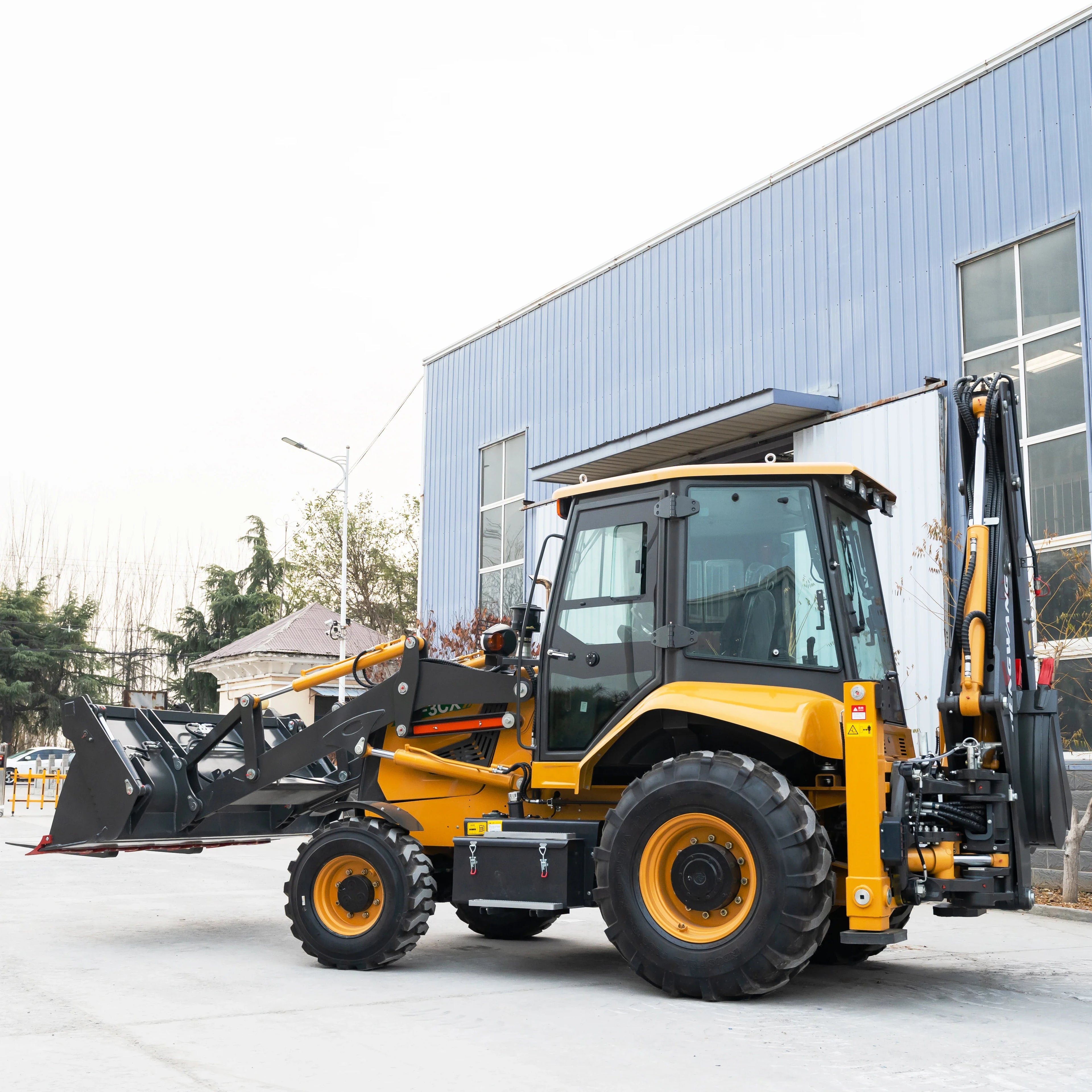 7.8 ton Excavator Loader 4x4 Backhoe Loader Multi-Purpose 4WD All-Terrain Diesel Agricultural Tractor Construction Machinery